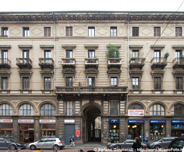  Ingresso - click to next image