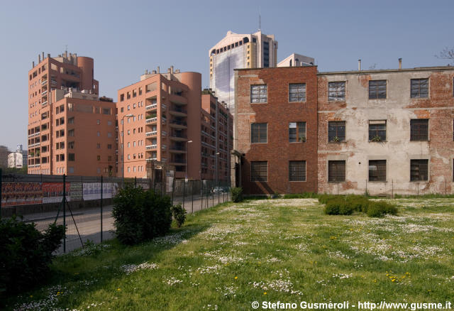  Via De Castillia 10 e 21 - click to next image