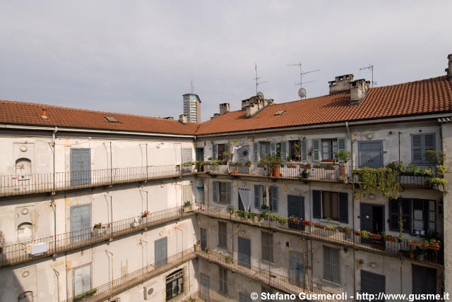  Via De Castillia 20 - click to next image