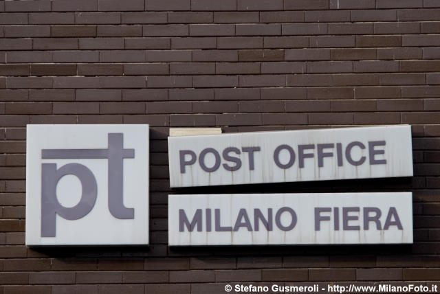  Post Office Milano Fiera di via Spinola - click to next image