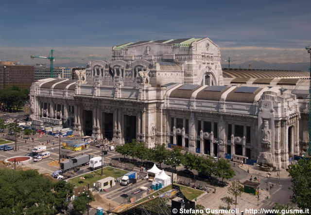  Stazione Centrale - click to next image