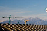 20080320_154635 Copertura della Stazione, gru e Grigne