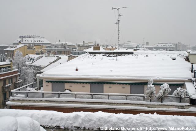  Via Euripide 7 sotto la neve - click to next image
