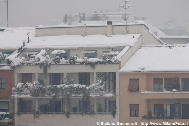  Euripide 9 sotto alla nevicata - click to next image