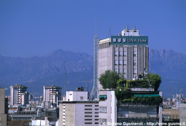  Una Hotel Century - click to next image