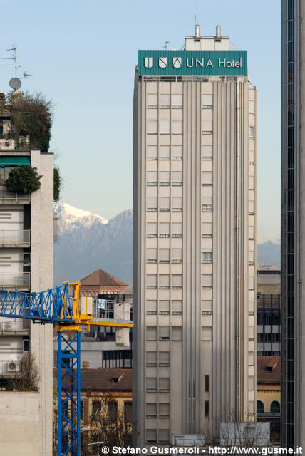  Una Hotel Century - click to next image