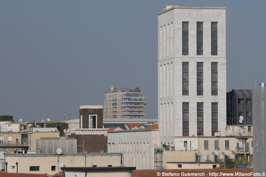  Palazzo di Giustizia - Corpo a torre - click to next image