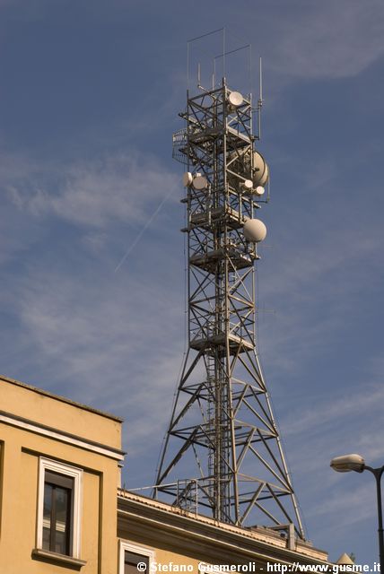  Traliccio per antenne - click to next image