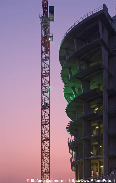  Cantiere al tramonto - click to next image