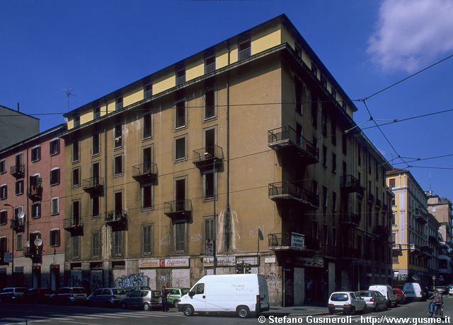  Via Lecco 9 - click to next image