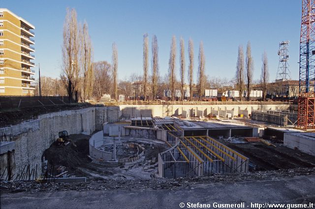  Box in costruzione - click to next image