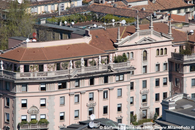  Palazzo Bolchini - Piazza Meda 3-5 - click to next image