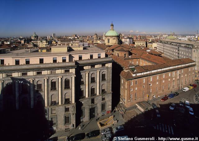  Piazza Missori 8 e 4 - click to next image