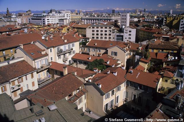  Tetti tra le vie Nerino e via S.Maurilio - click to next image