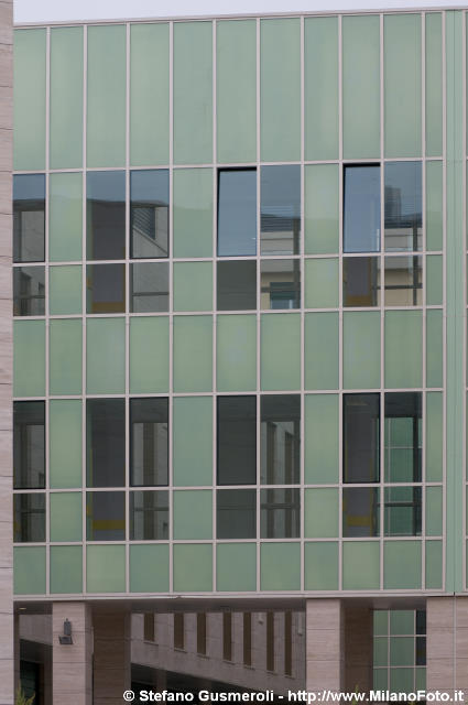  Facciata corte interna - click to next image