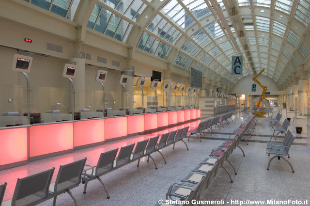  Galleria - click to next image