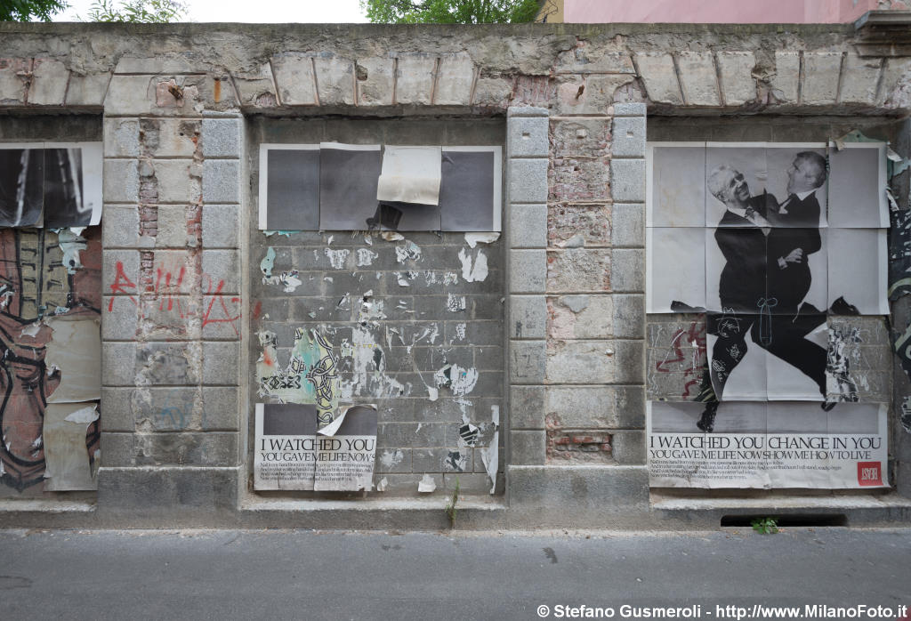  Fronte sulla via Palermo - click to next image
