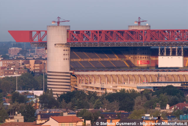  San Siro - click to next image