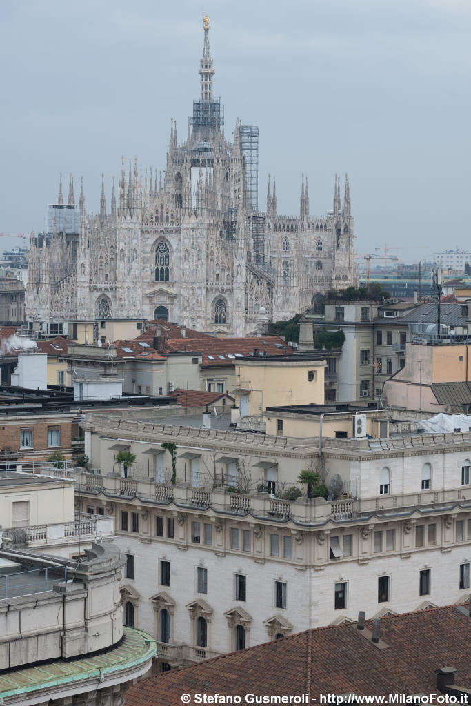  Piazza Pio XI 1 e Duomo - click to next image