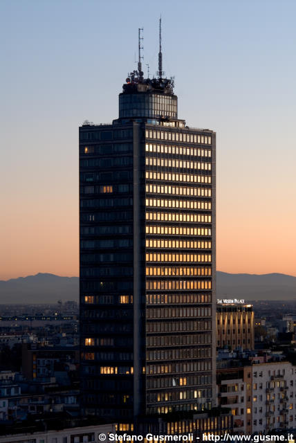  Torre via Pisani 2 al tramonto - click to next image