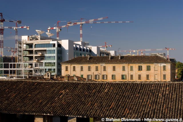  Via Rogoredo 17 e cantiere sede Sky - click to next image
