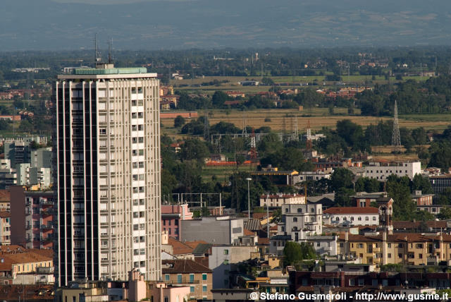  Viale Sabotino 19-2 e campi a Sud - click to next image