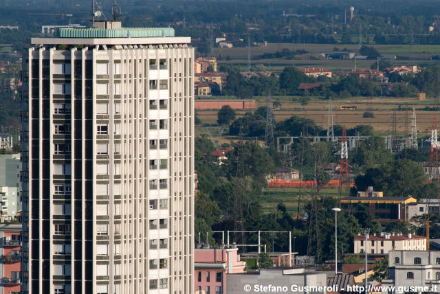  Viale Sabotino 19-2 e campi a Sud - click to next image