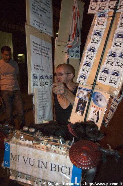  Vascello e pirata nero - click to next image