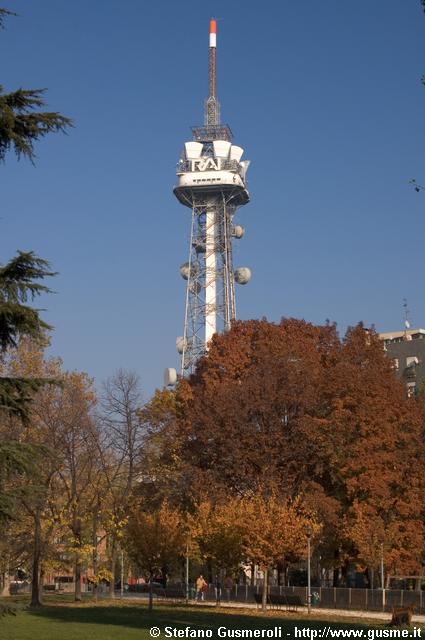  Querce e torre RAI - click to next image