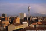 199501xx_006_04 Istituto Leone XIII, Sempione 33 in restauro, torre RAI e Grigne