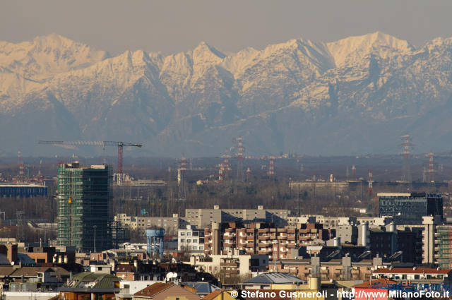  Torre di via Stephenson 110 - click to next image