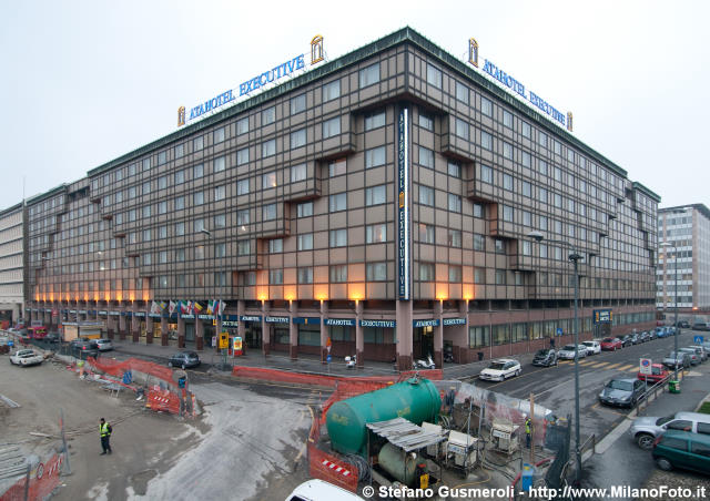  Ata Hotel Executive durante il cantiere MM5 - click to next image