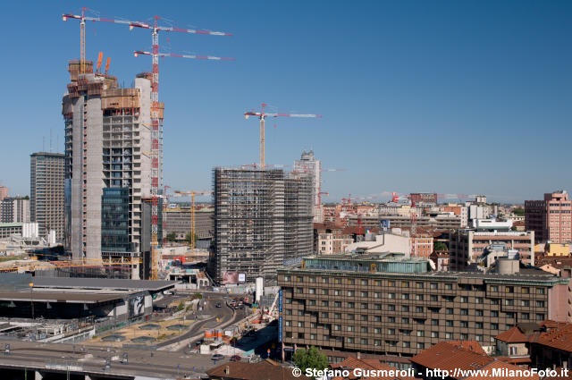  Ata Hotel Executive e cantieri - click to next image