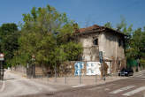 20070815_110831 Edificio tra viale Affori e via Taccioli