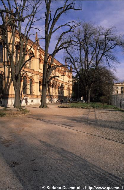  Giardini Pubblici e Museo Storia Naturale - click to next image