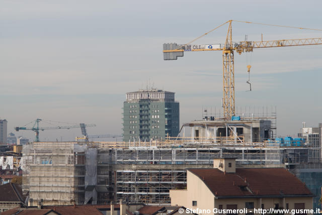  Vespucci 2 in cantiere e Biancamano 2 - click to next image