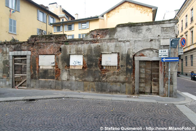  Via Zecca Vecchia 2 - click to next image