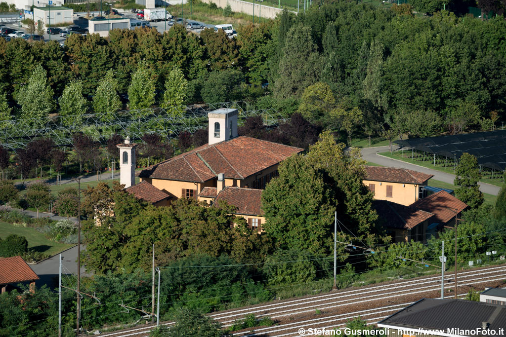  Villa Lonati in Via Zubiani 1 - click to next image