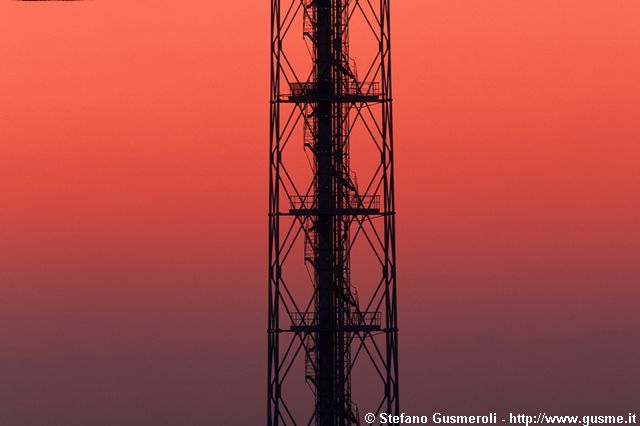  Sezione di Torre Branca all'alba - click to next image