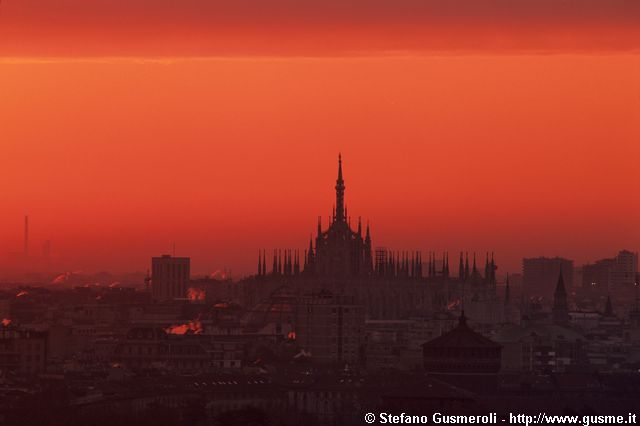  Duomo all'alba - click to next image