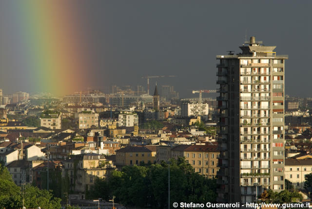  Via Revere 2 e arcobaleno - click to next image