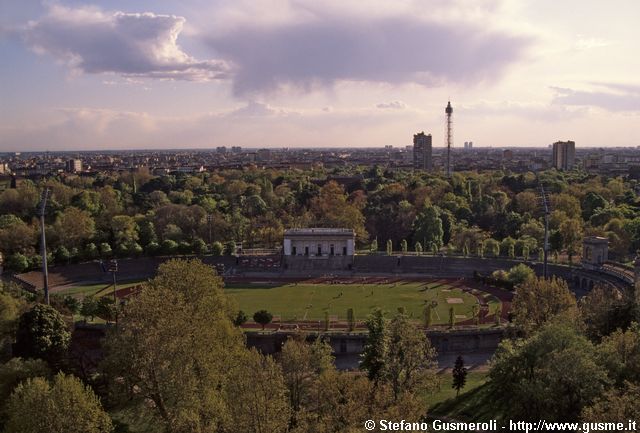  Arena e Parco Sempione - click to next image