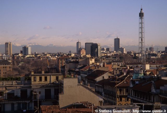 199501xx_006_09 Via Pagano, torre Littoria e grattacieli - click to next image