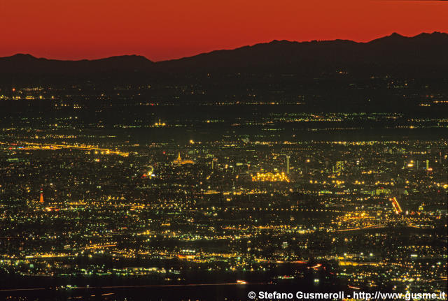  Milano e Appennini al tramonto - click to next image