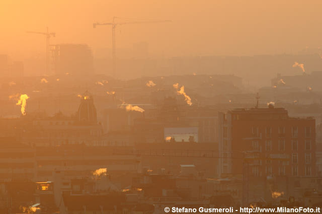  Alberto da Giussano 21 e skyline al tramonto - click to next image