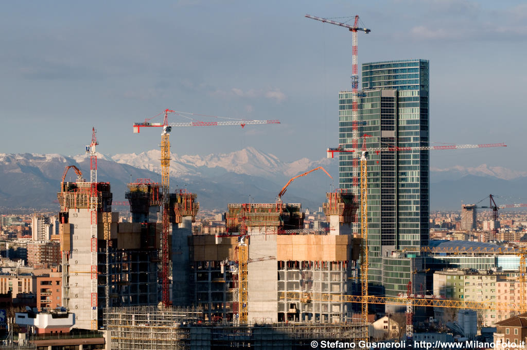  Torre Pelli e AltraSede - click to next image