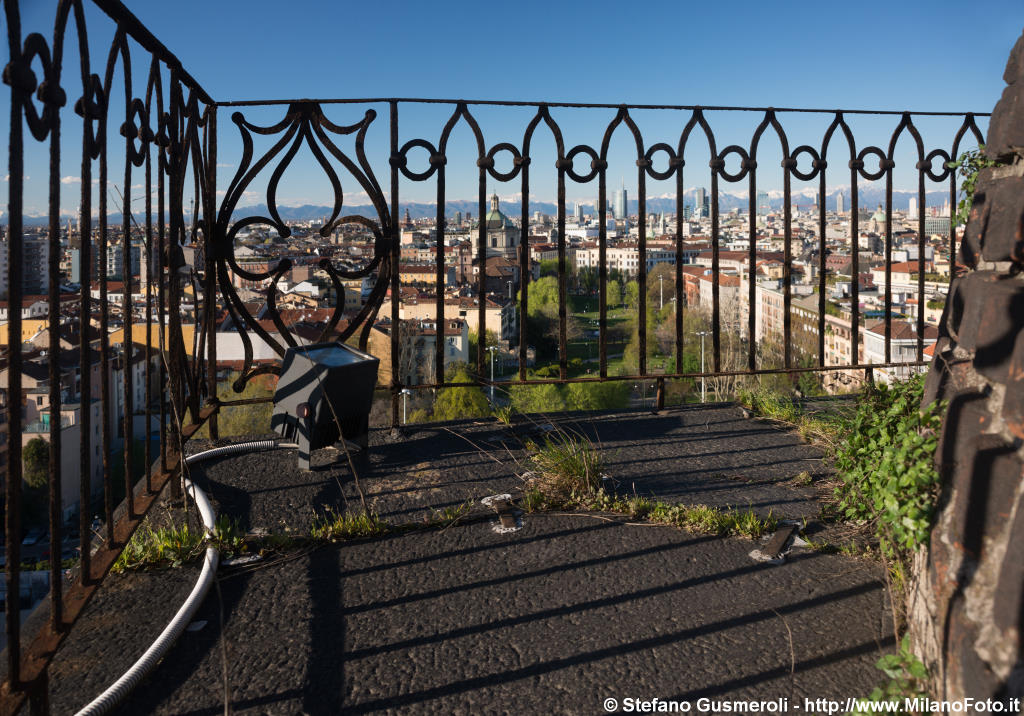  Dal campanile di S.Eustorgio - click to next image