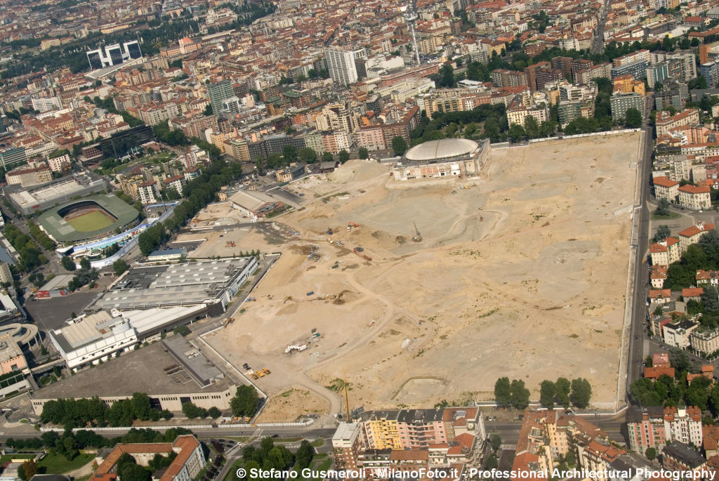  Scavi di CityLife - click to next image